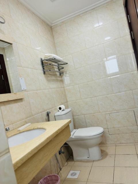 Al Hayat Suites Apartment Manama Exterior foto